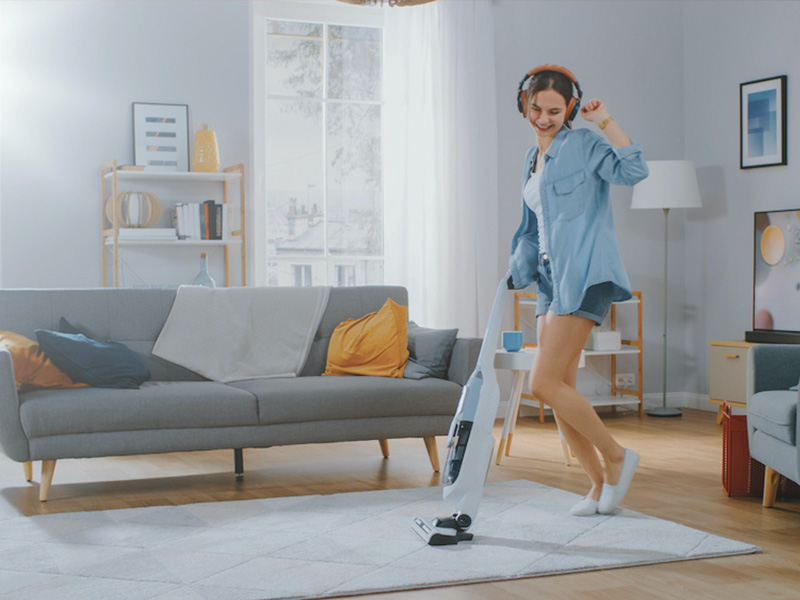 Jak vyčistit koberec? Základem je pravidelné vysávání.